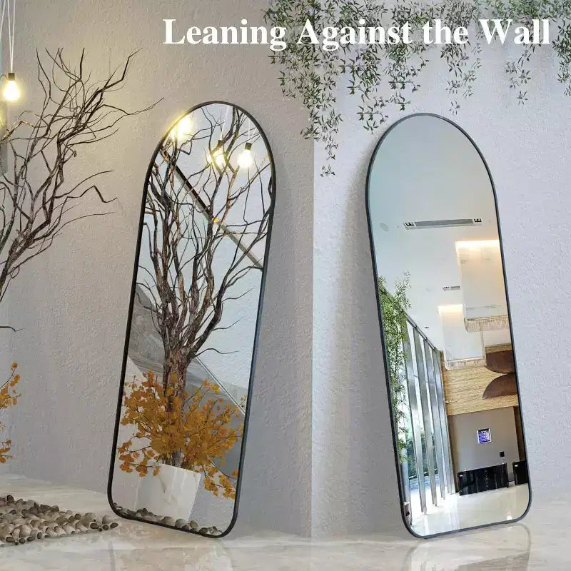 Miroir pleine longueur de 71" x 32" avec cadre en aluminium noir et dessus cintré
