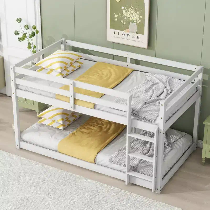 Lit superposé 77" deux places au sol avec échelle et garde-corps – Blanc, Chambre d'enfants et salle de jeux